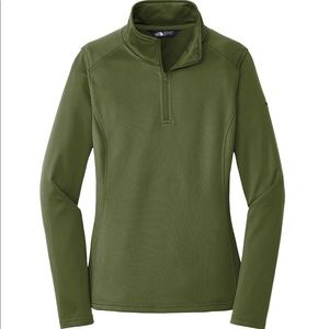 NWT Womens The North Face 1/4 fleece jacket